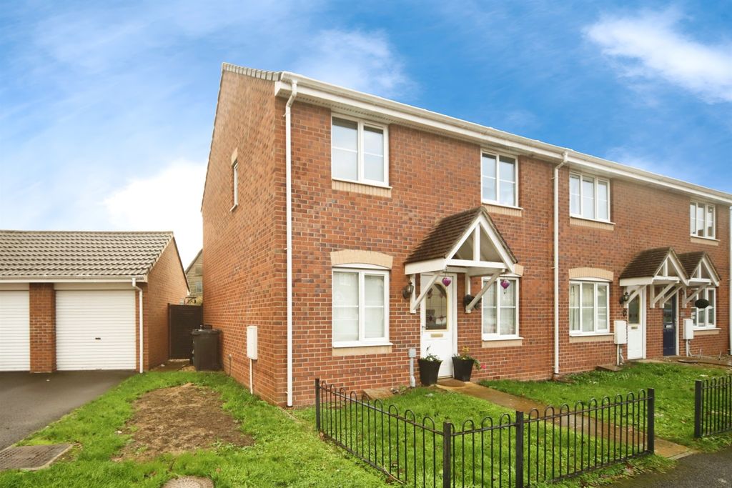 Property photo 1 of 12