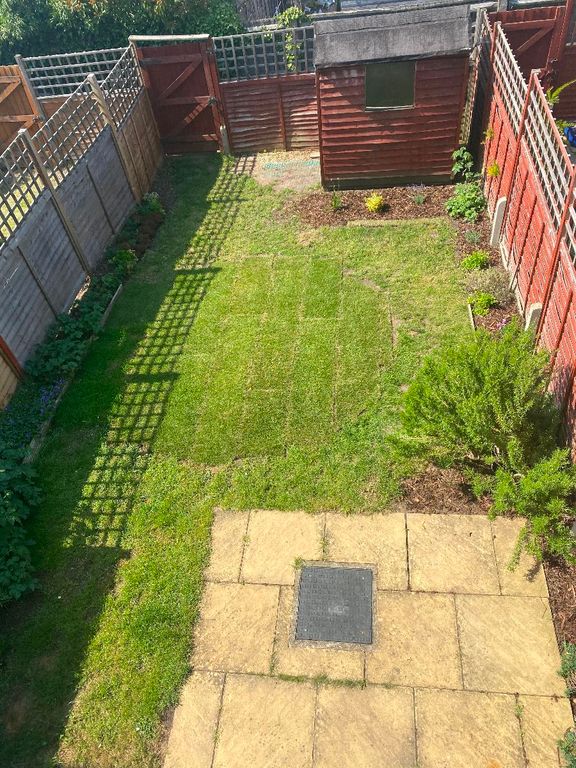 Property photo 3 of 4