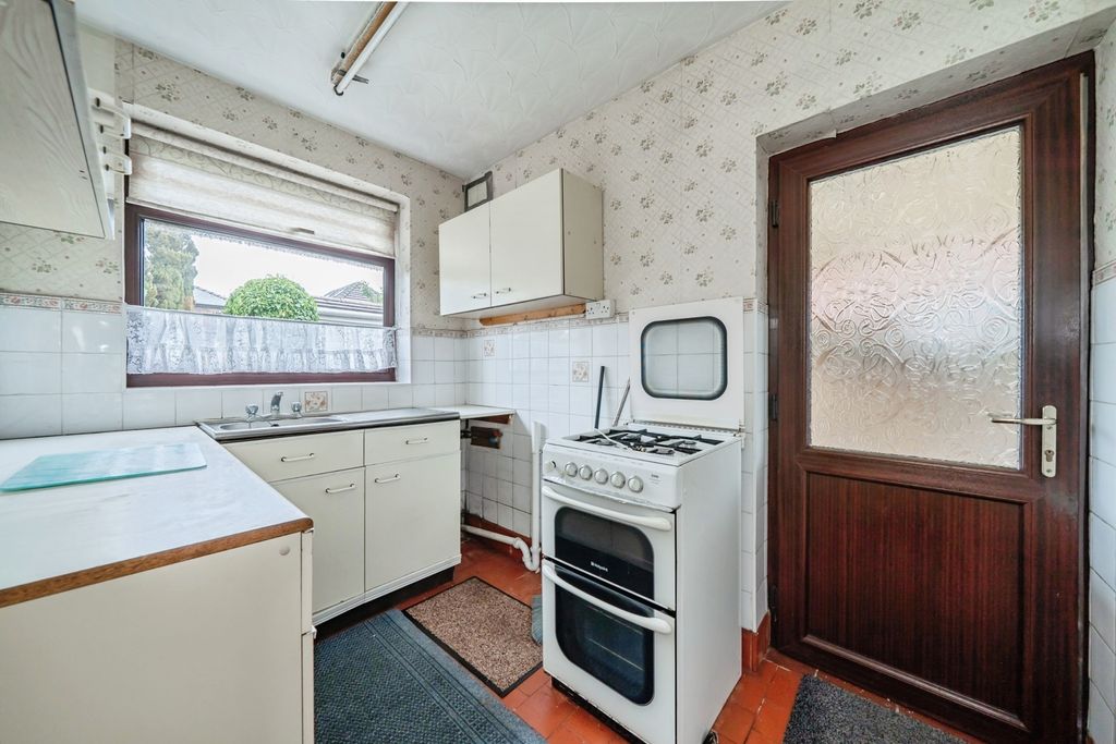 Property photo 3 of 14 Pbox-Img.Jpg