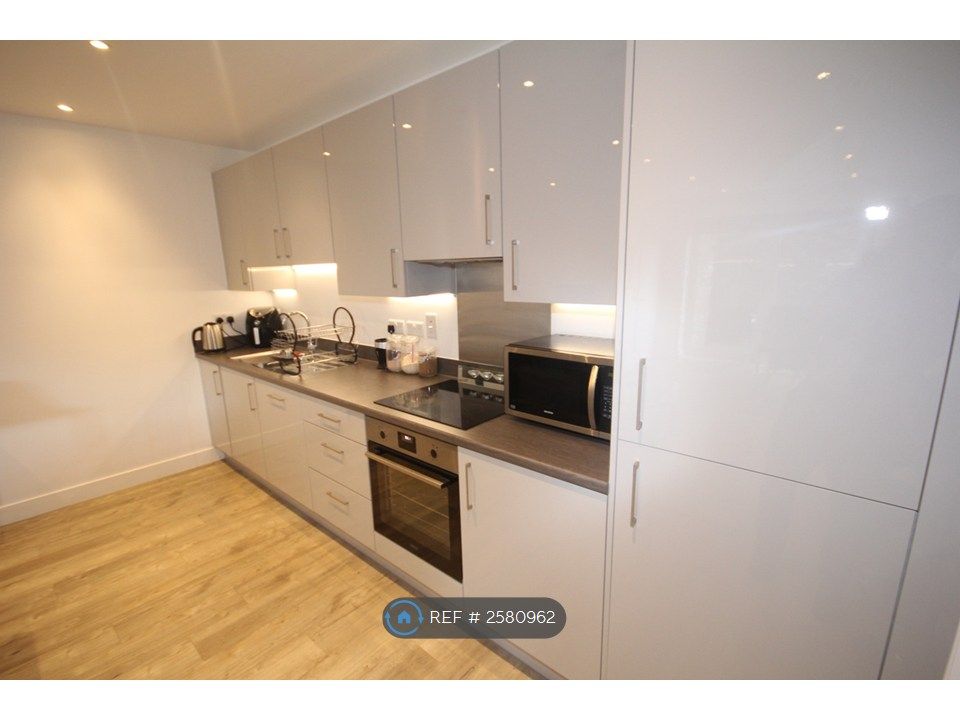 Property photo 2 of 8