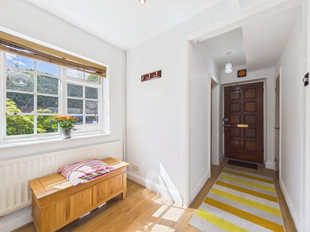 Property photo 3 of 30