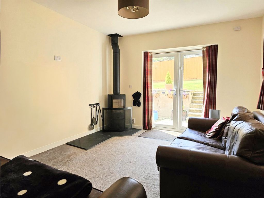 Property photo 2 of 15 Picture No. 18