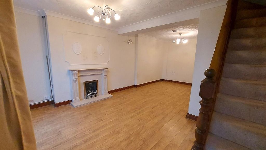 Property photo 2 of 12 Reception Room