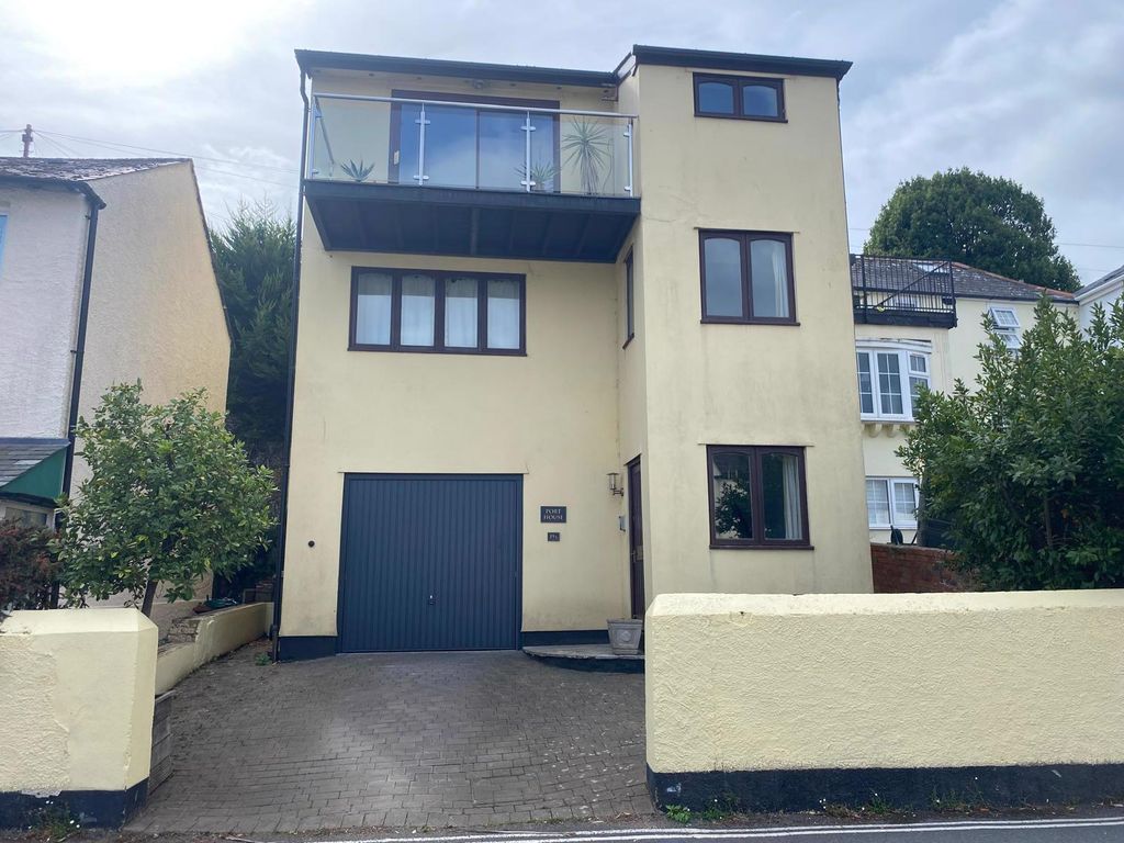 Property photo 1 of 24