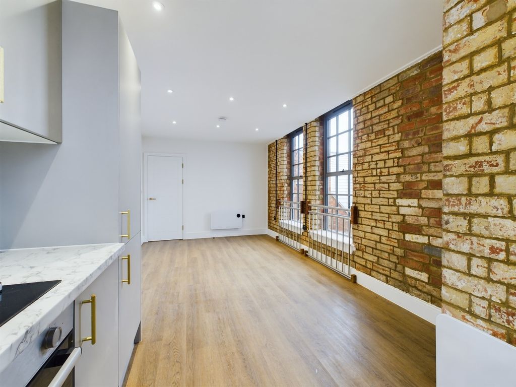 Property photo 3 of 6 Media Image 02