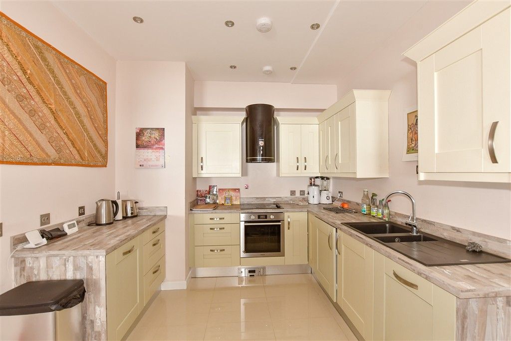 Property photo 2 of 13 Lounge/Kitchen/ Diner