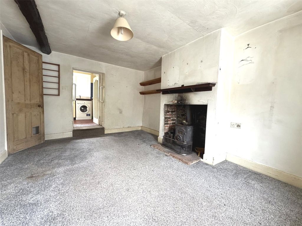 Property photo 2 of 18 Living Room