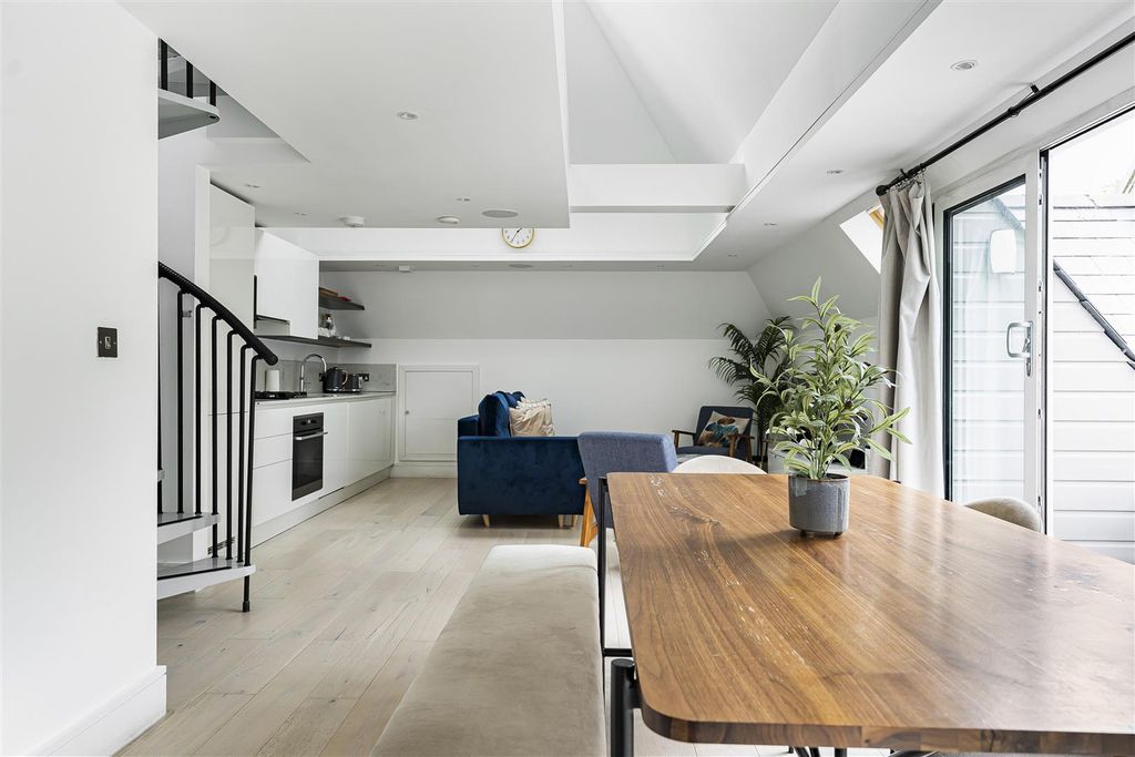 Property photo 3 of 8 Helliwell &amp; Co.