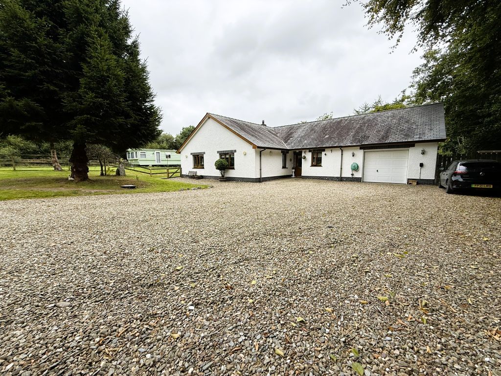 Property photo 1 of 30