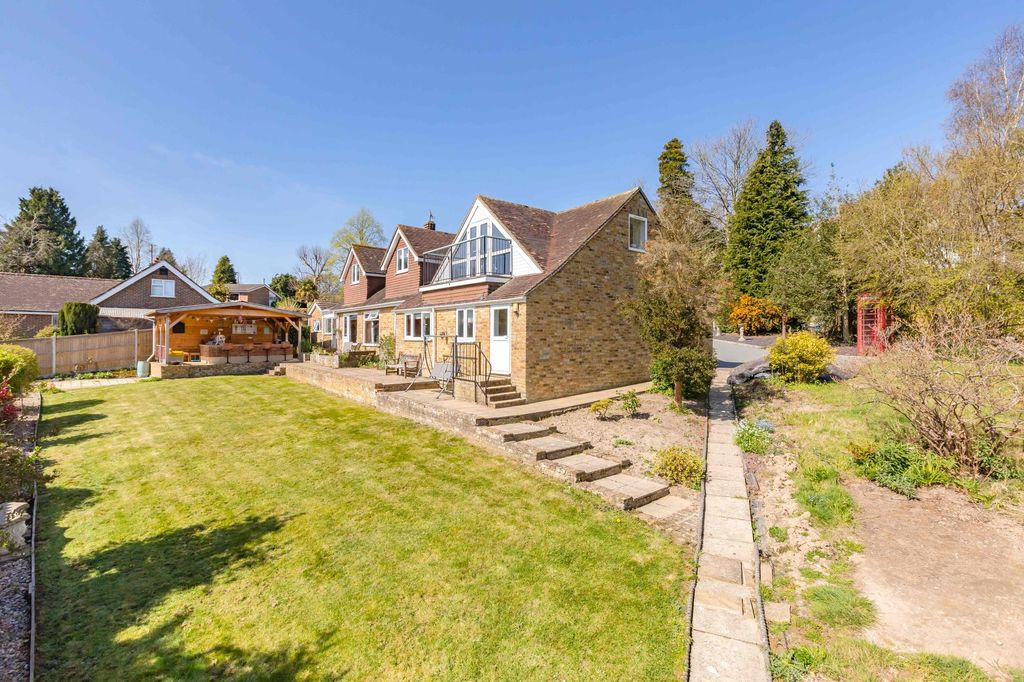 Property photo 2 of 18