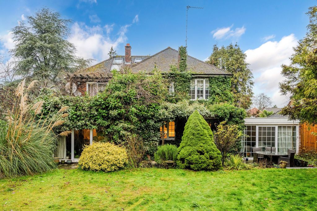 Property photo 2 of 12