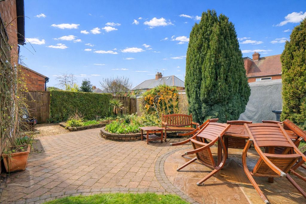 Property photo 2 of 35 8Cdbcd6E-Db6c-41De-Acff-Abf96563937c.Png