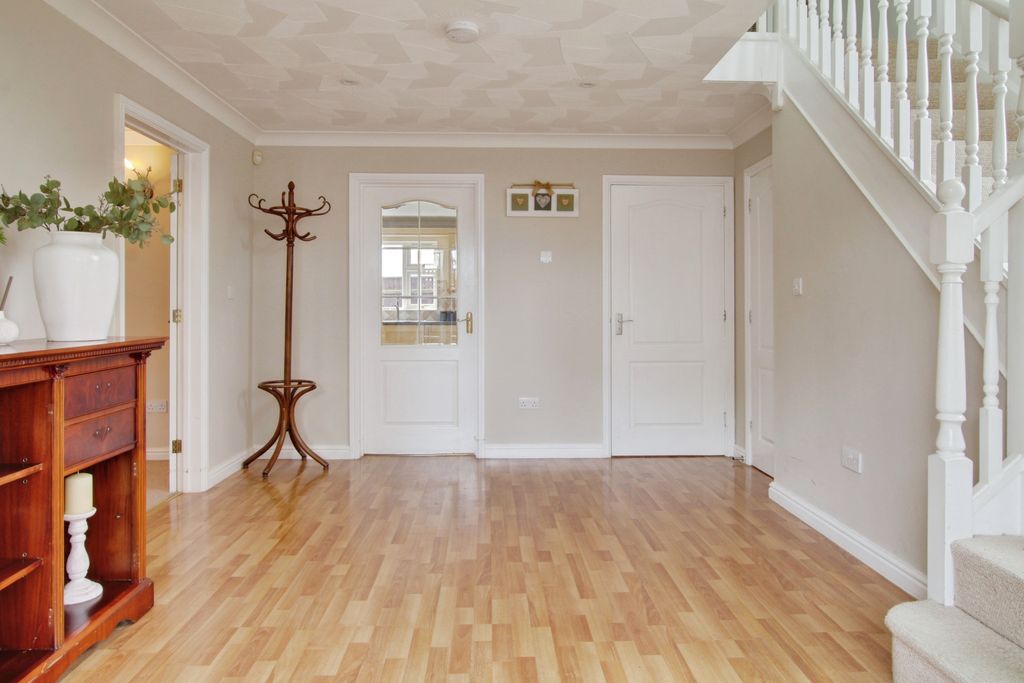 Property photo 3 of 22