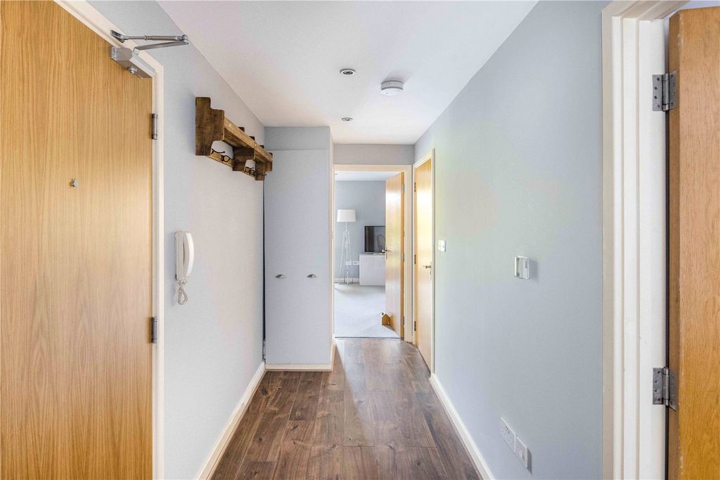 Property photo 3 of 20 Hallway