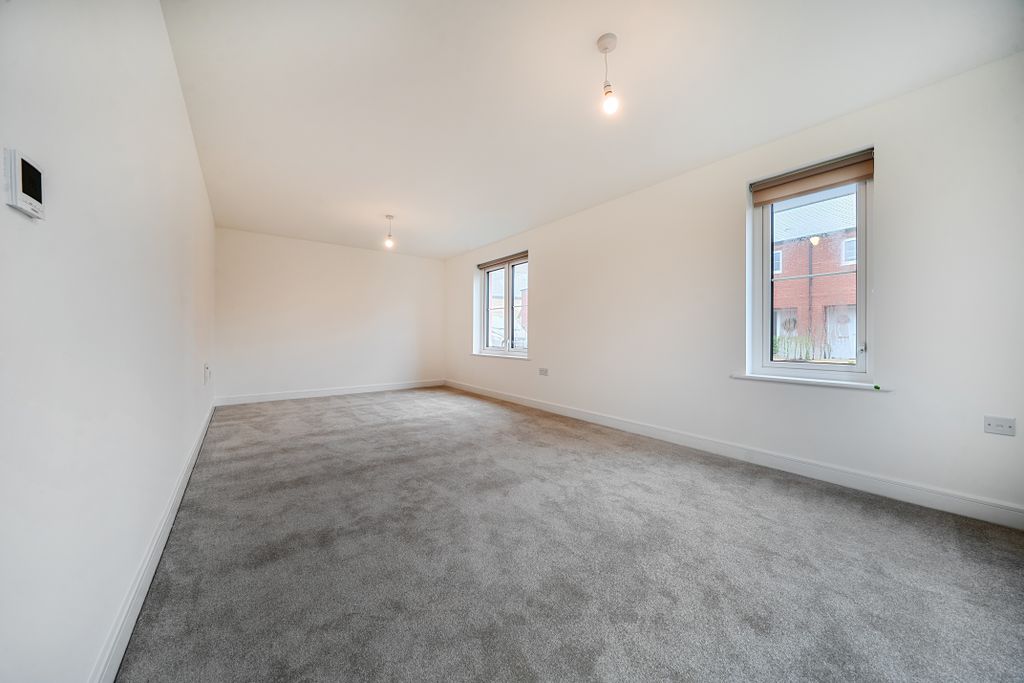 Property photo 3 of 17 Front