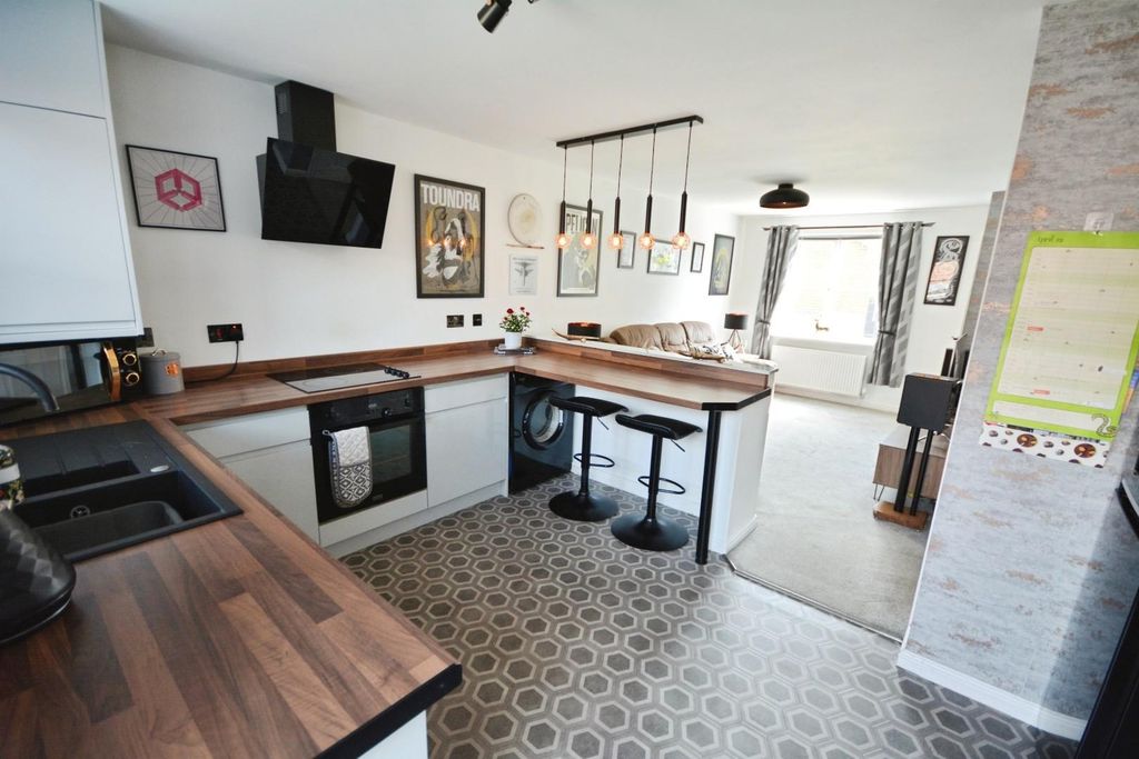 Property photo 2 of 11 c7201Fbd-Dsc_0136.Jpg