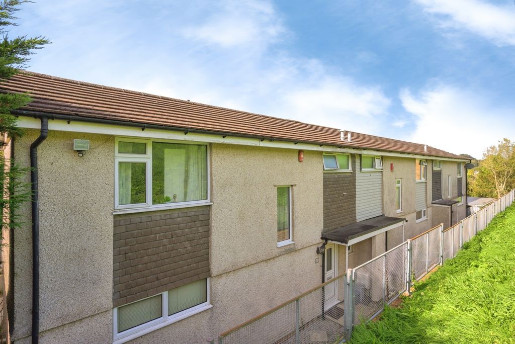 Property photo 1 of 17 Pbox-Img.Jpg