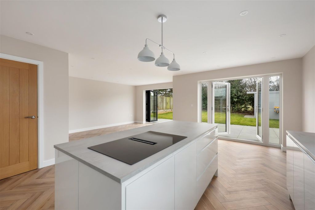 Property photo 3 of 18 Johns Green, Sandwich