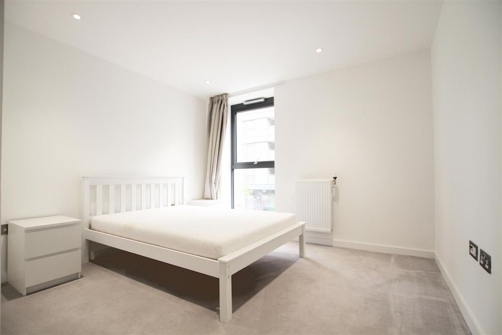 Property photo 3 of 4