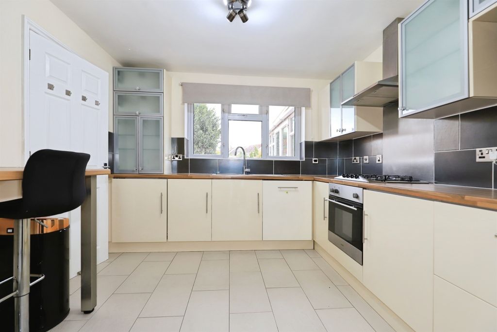 Additional image 7 of 4 bed detached house for saleWeston Drive, Bilston WV14