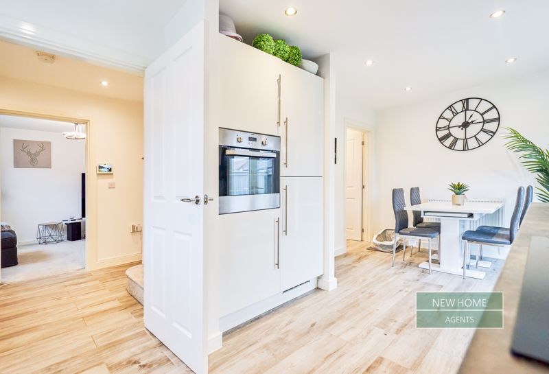 Property photo 3 of 37 Photo 29