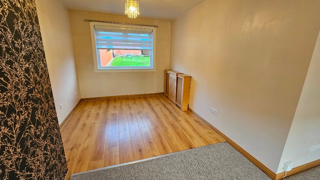 Property photo 3 of 9 Photo 3