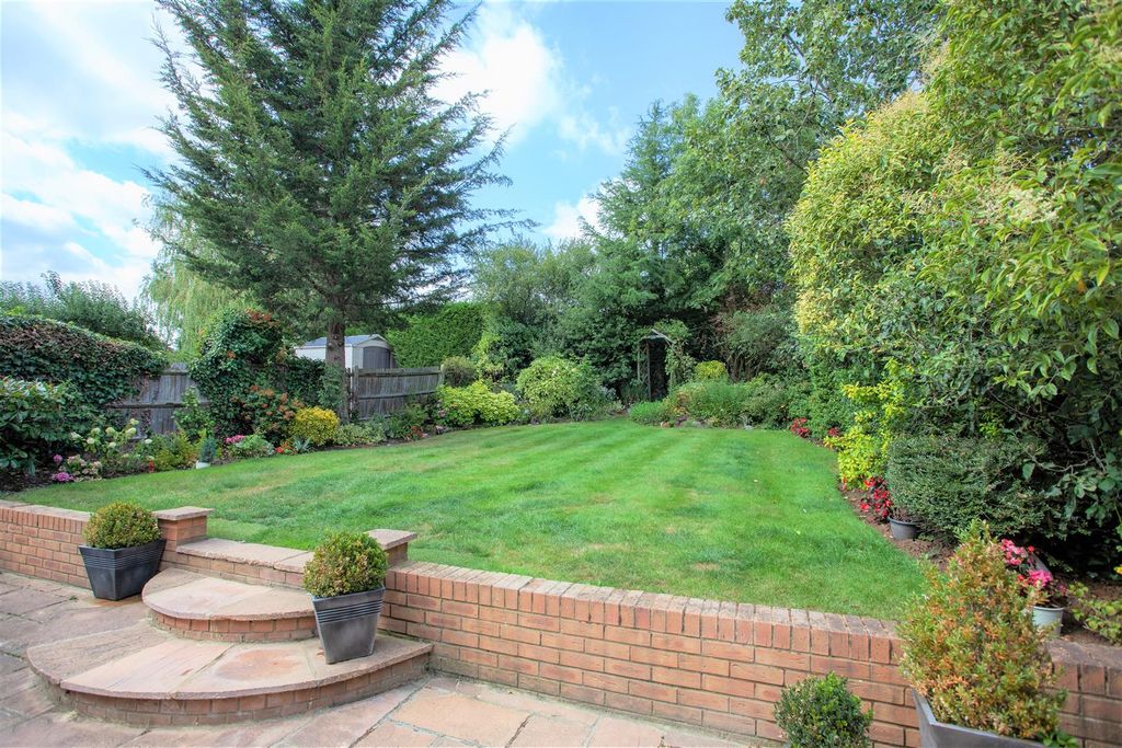 Property photo 2 of 12