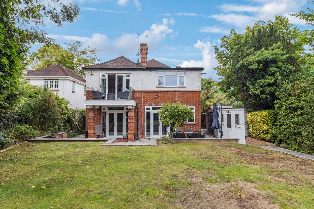 Additional image 18 of 5 bed detached house for saleWoodhall Avenue, Pinner HA5