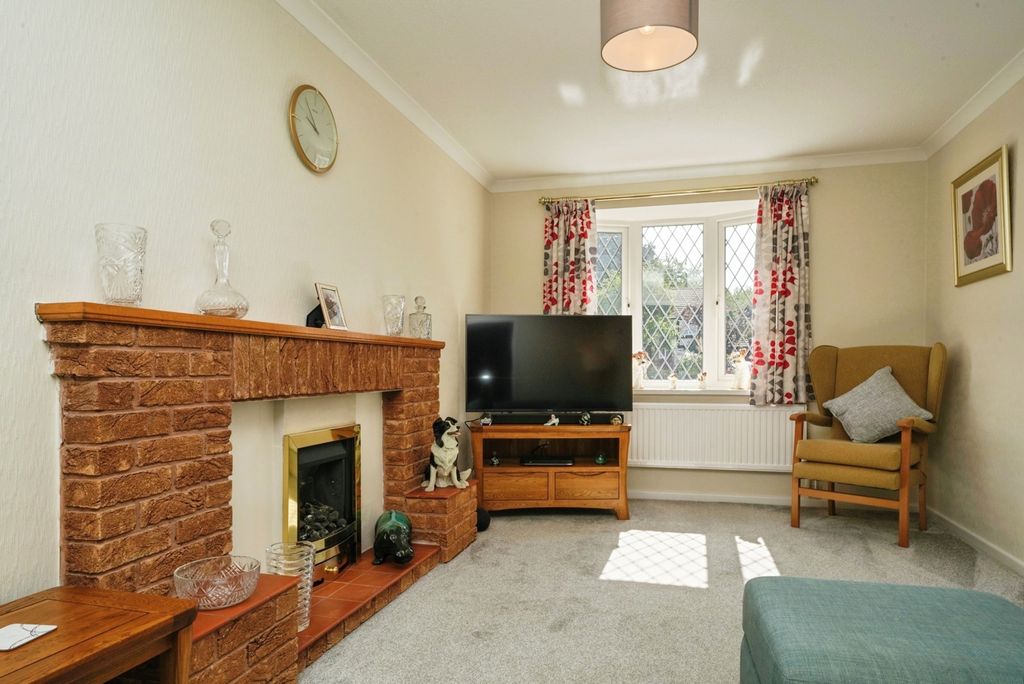 Property photo 2 of 17 Photo