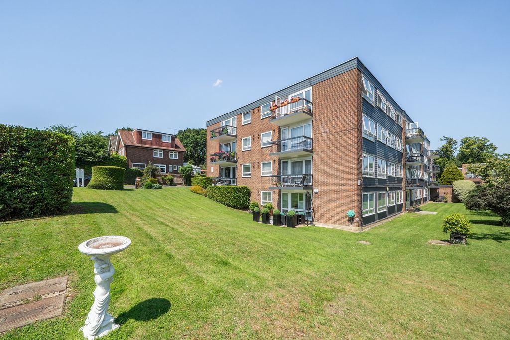Property photo 1 of 25 5227850