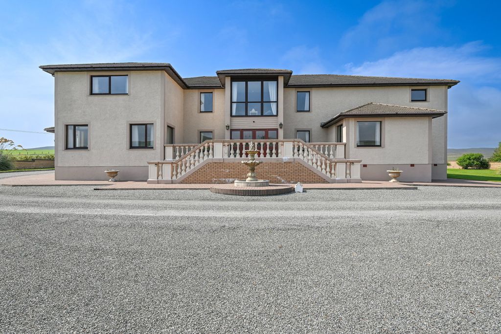 Property photo 1 of 98