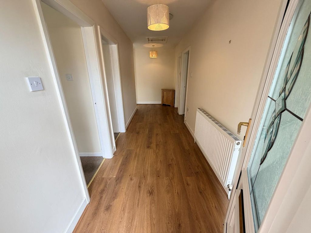 Property photo 2 of 18 Hall