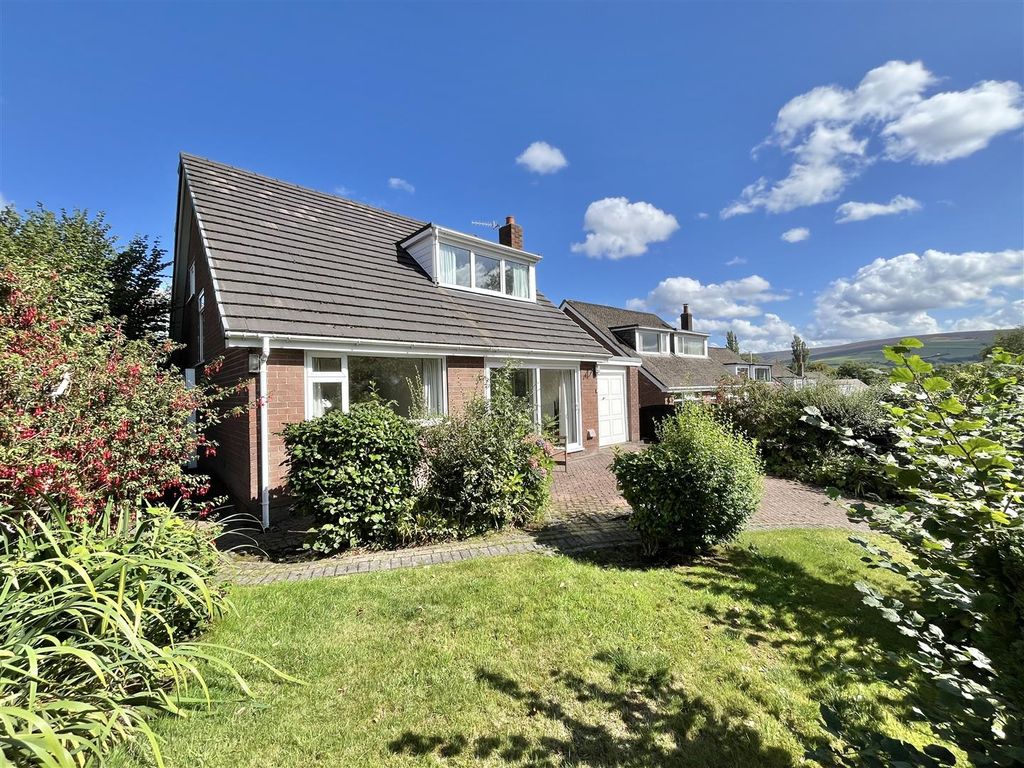 Additional image 14 of 3 bed detached bungalow for saleElm Grove, Glossop SK13