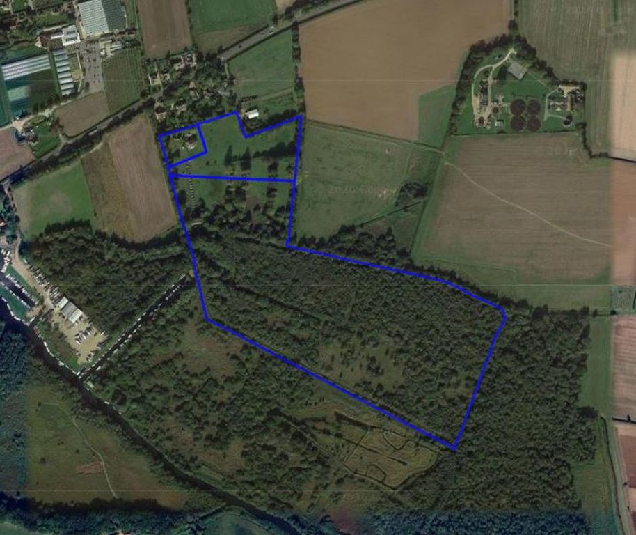 Property photo 3 of 40 Plot Outline