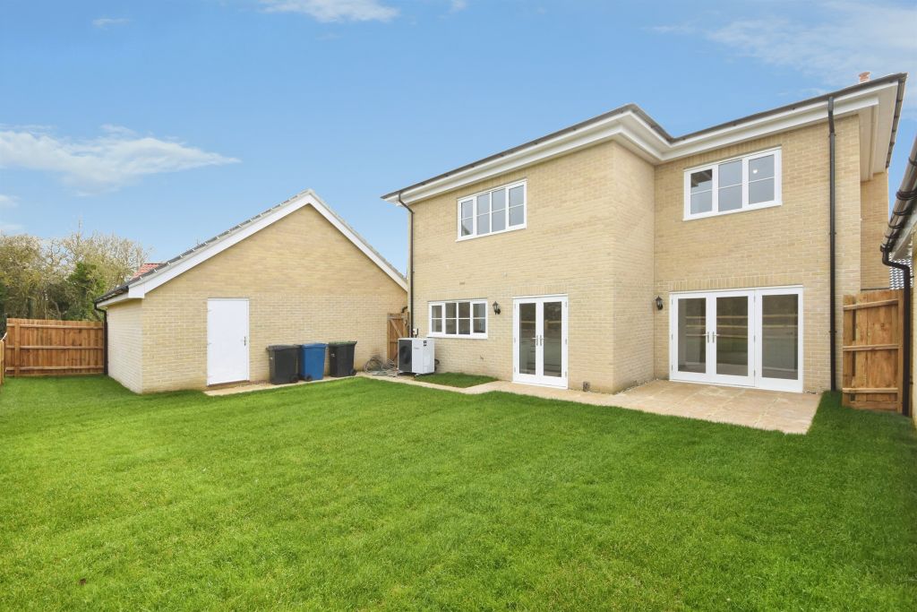 Property photo 3 of 18