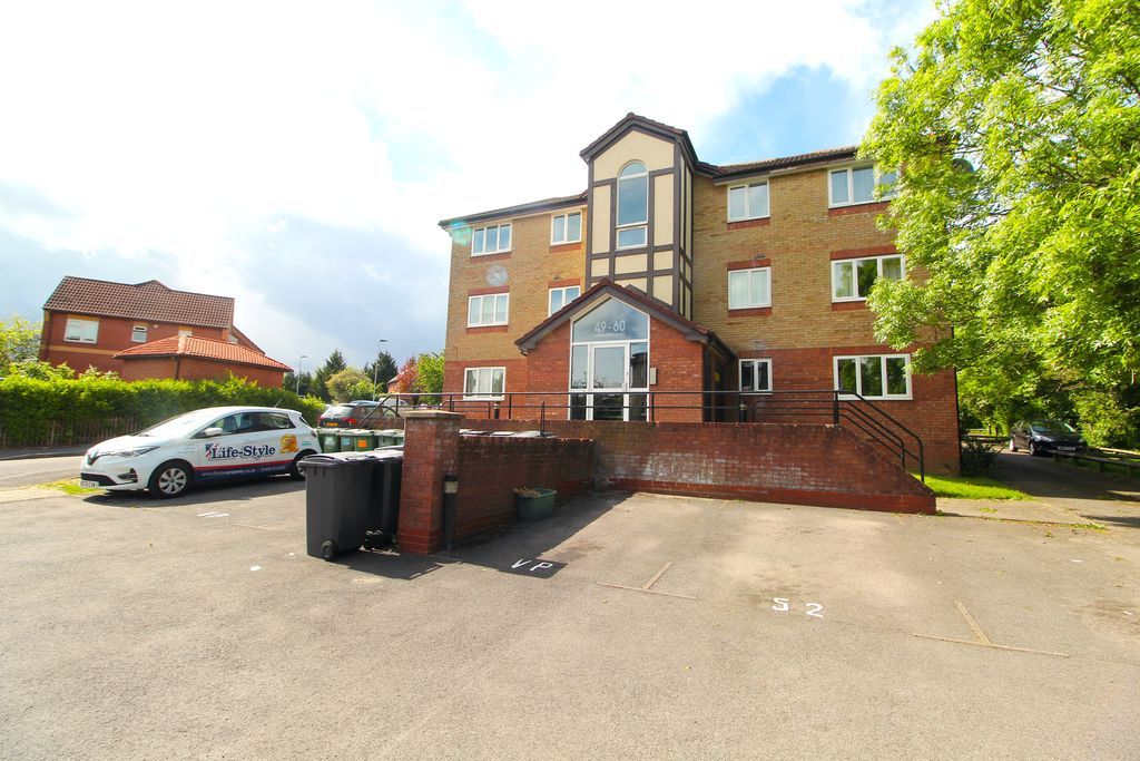 Property photo 1 of 7 Apartment Block