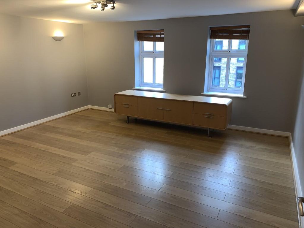 Property photo 2 of 9 Living Room