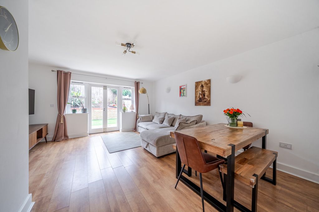 Property photo 2 of 16 1483944-9-6A43B67...