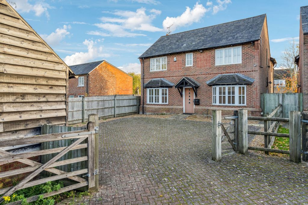 Property photo 1 of 19