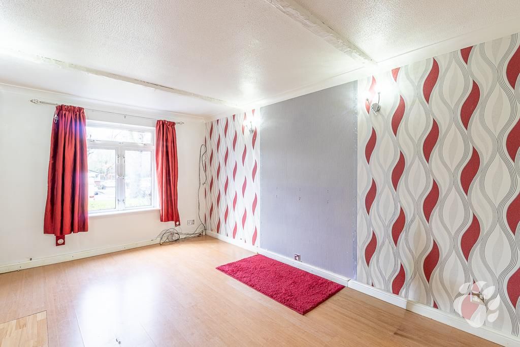 Property photo 2 of 19 Lounge