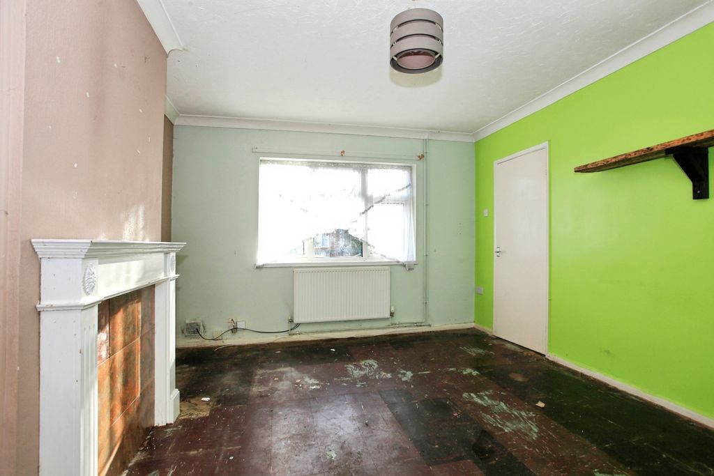 Property photo 3 of 18 Pbox-Img.Jpg