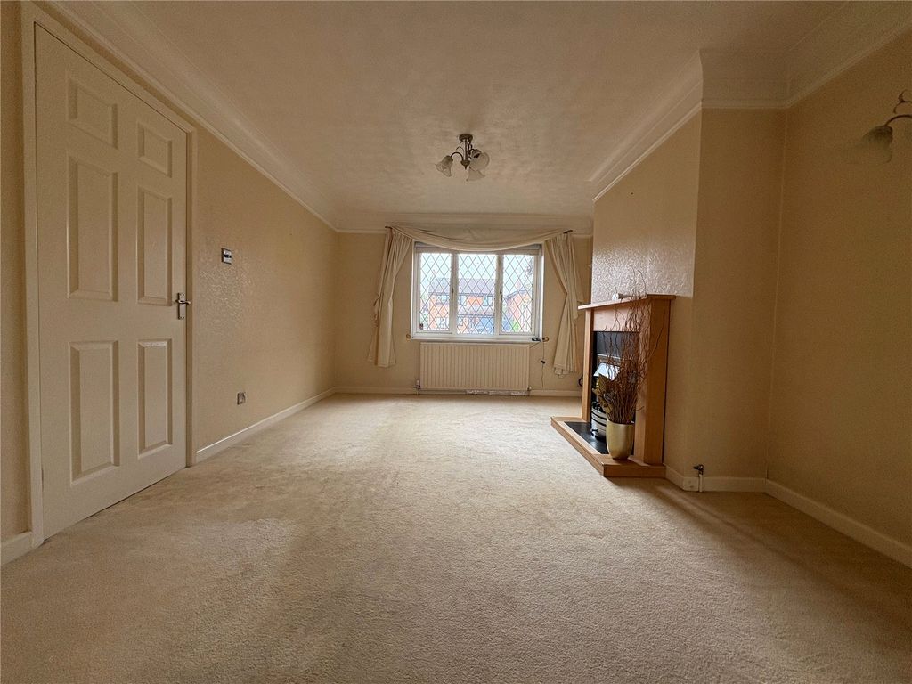 Property photo 3 of 19 Picture No. 16