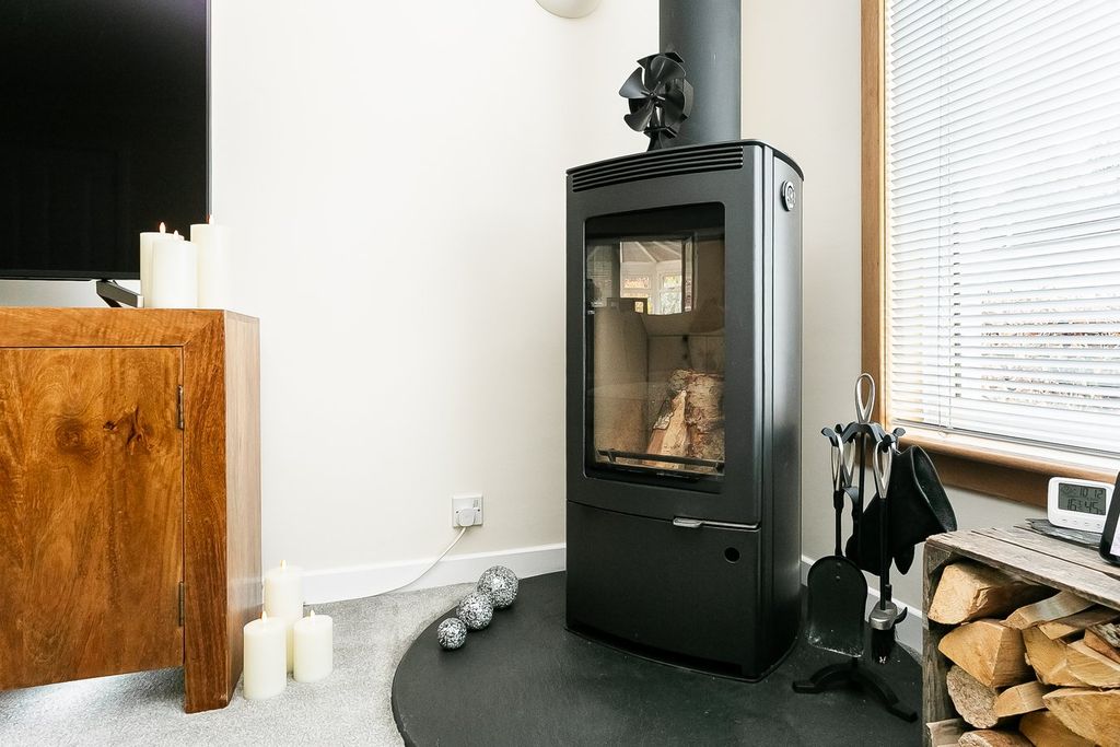 Property photo 3 of 39