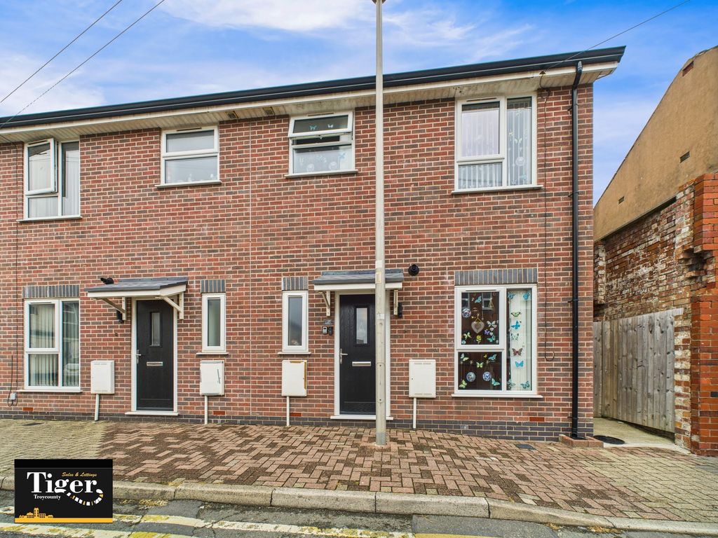 Property photo 1 of 19 Cam02176G0-Pr0653-Still019