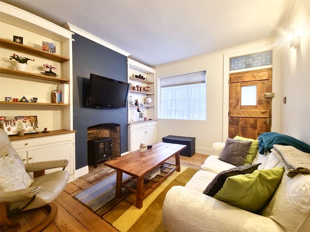 Property photo 3 of 7