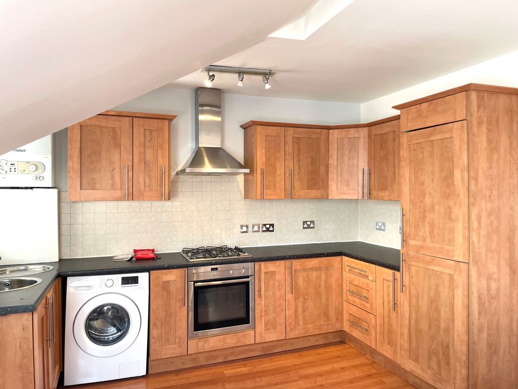 Property photo 2 of 6