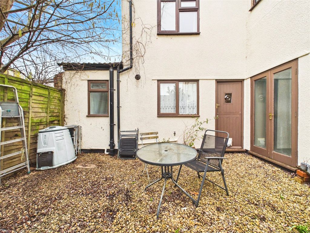 Property photo 2 of 13 Picture No. 21