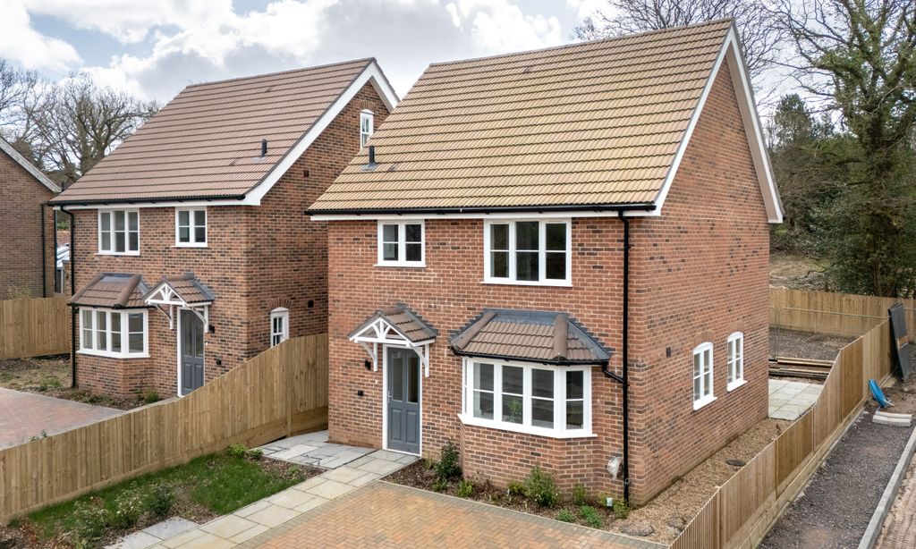 Property photo 1 of 21