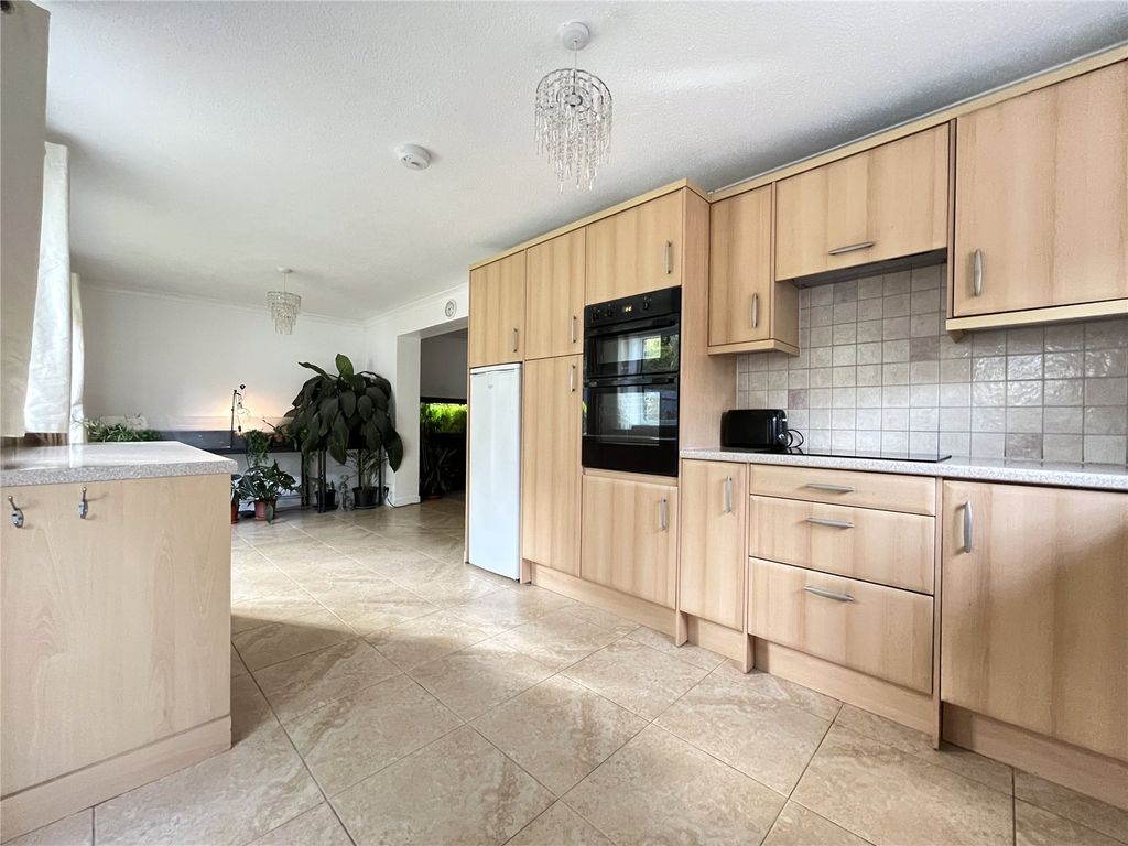 Property photo 2 of 14 Picture No. 05