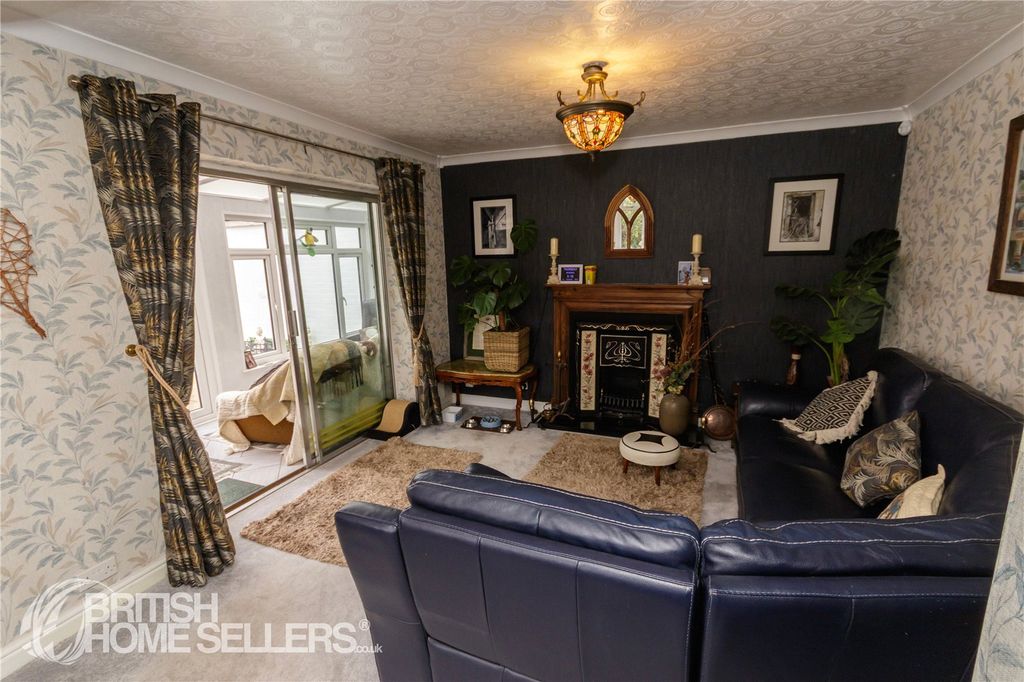 Property photo 3 of 42 Picture No. 19